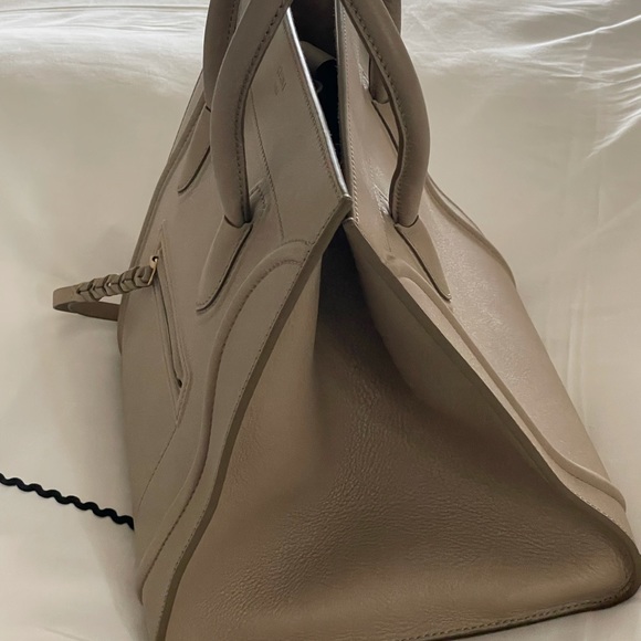 Celine large nude tote bag! - Picture 3 of 10